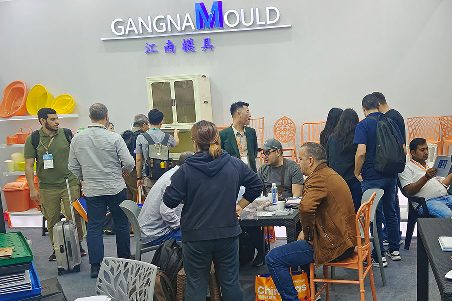 المعارض